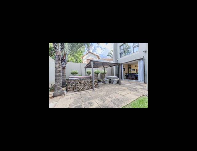 3 BEDROOM PROPERTY TO RENT IN MENLO PARK